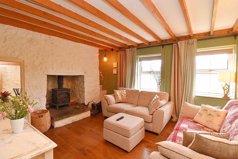 Family Room- click for photo gallery
